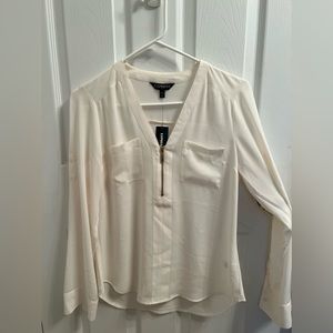 Express blouse XS off white